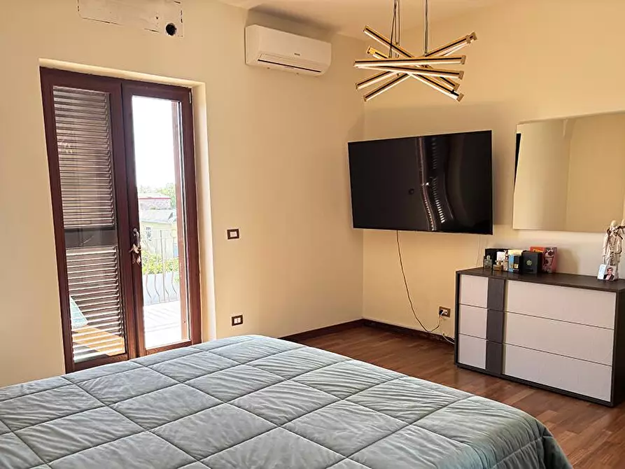 Immagine 29 di Villa in vendita  in Via Masseria Vecchia snc a Giugliano In Campania