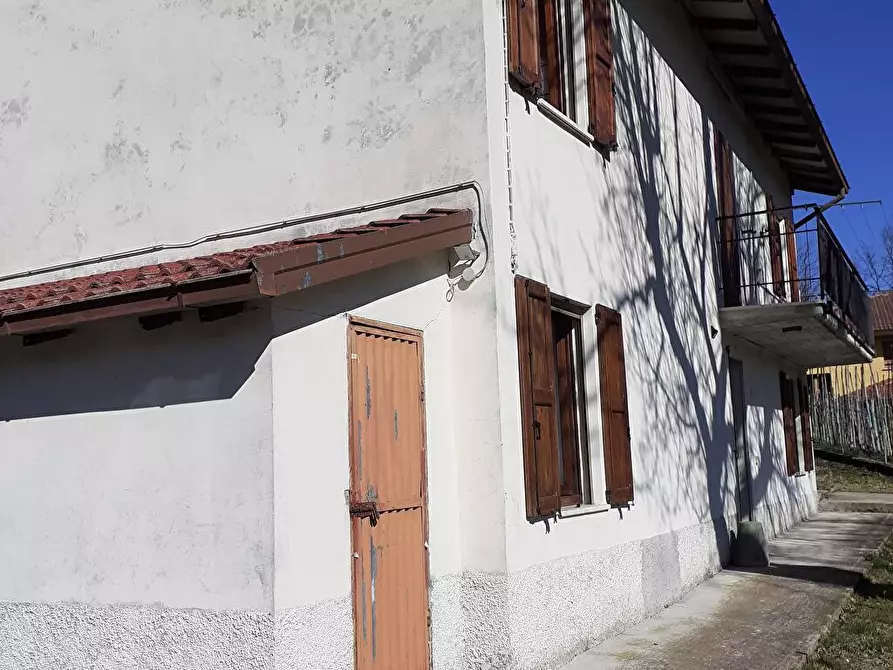 Immagine 1 di Casa indipendente in affitto  in Branzone 5 a Valmozzola