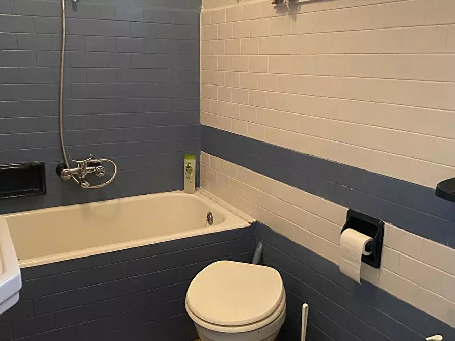 Immagine 5 di Appartamento in affitto  in via Amendola 5 a Varazze