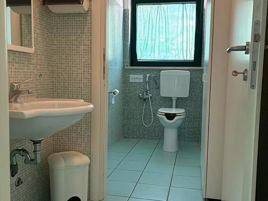 Immagine 4 di Ufficio in affitto  in Via Giordano Bruno 44 a Ancona