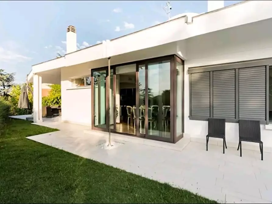 Immagine 26 di Villa in affitto  a Coriano