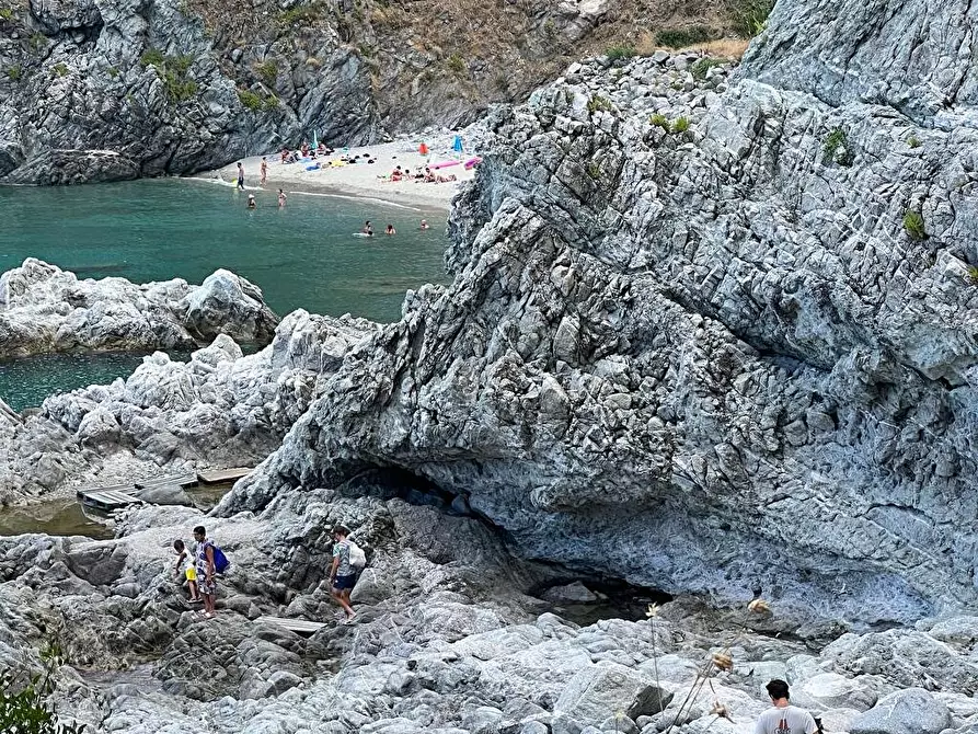 Immagine 11 di Abitazione tipica in affitto  in Via S. Martino  14 a Stalettì