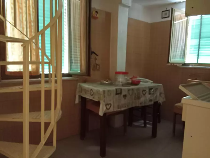 Immagine 7 di Casa semindipendente in vendita  in Corso Umberto I 14 a Sarno