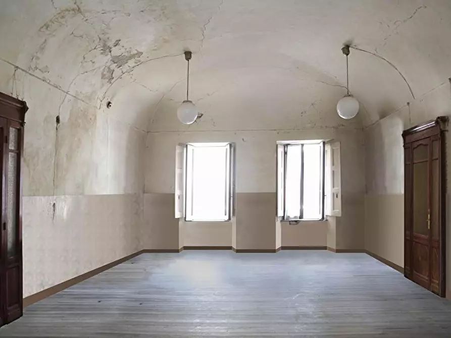 Immagine 6 di Abitazione tipica in vendita  a Cortemilia