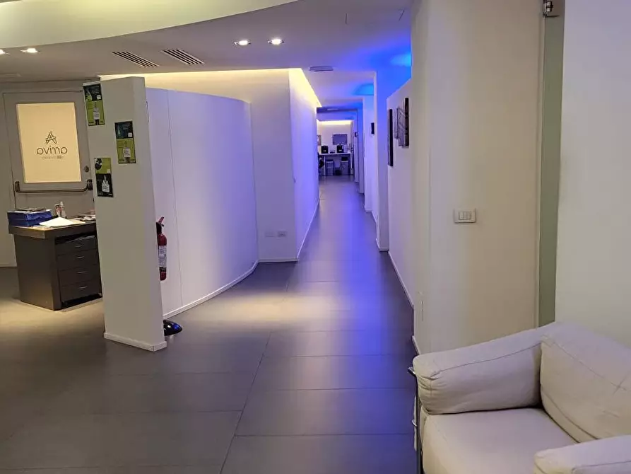Immagine 14 di Ufficio in affitto  in CORSO SEMPIONE  43 a Milano