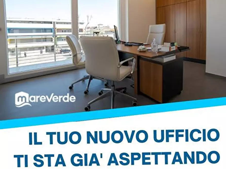 Immagine 1 di Ufficio in affitto  in Via Adriatica Nord,  111 a Francavilla Al Mare