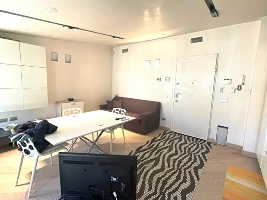 Immagine 16 di Appartamento in affitto  in FARA 4 a Milano