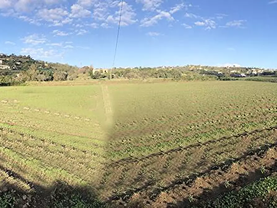 Immagine 14 di Stabile in vendita  in Via Cigliano snc a Pozzuoli