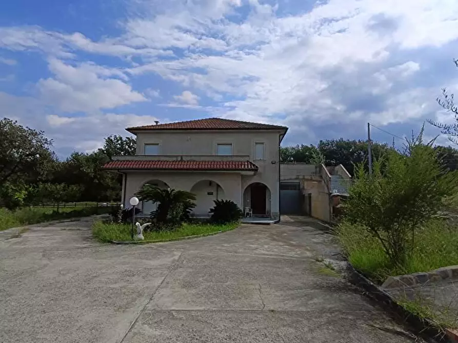 Immagine 1 di Casa indipendente in vendita  in Contrada Zampini  a Ascea