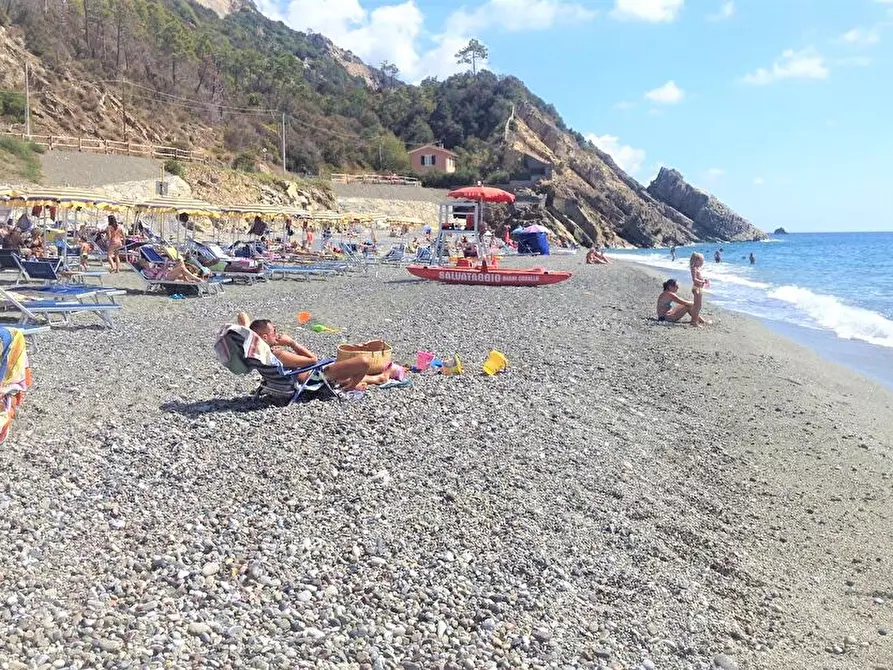 Immagine 6 di Trilocale in vendita  in VIA ALDO MOROI 8 a Deiva Marina