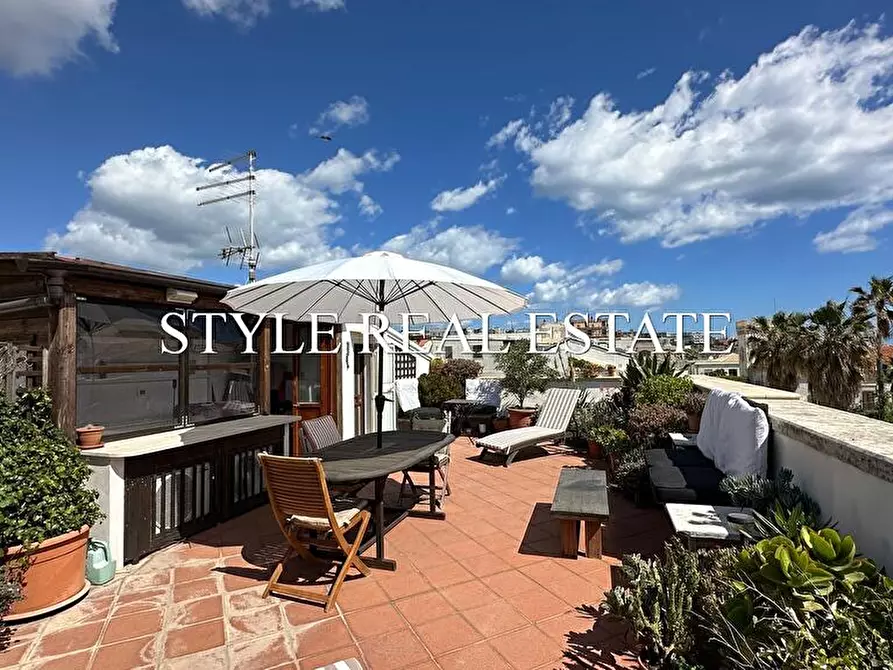 Immagine 25 di Appartamento in vendita  in Via Cimone 10 a Siracusa