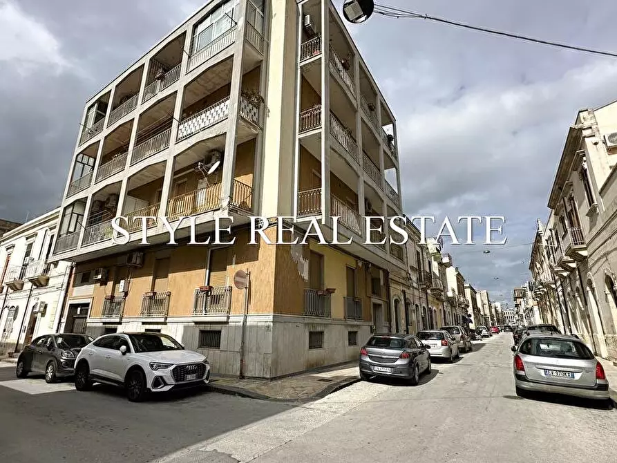 Immagine 14 di Appartamento in vendita  in via isonzo a Siracusa