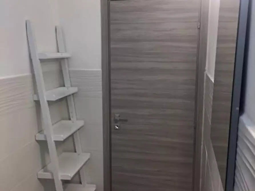 Immagine 5 di Appartamento in affitto  a Olbia