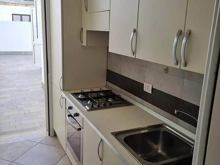 Immagine 4 di Villa in affitto  a Torchiarolo