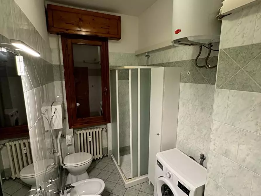 Immagine 14 di Camera in affitto  a Reggio Nell'emilia