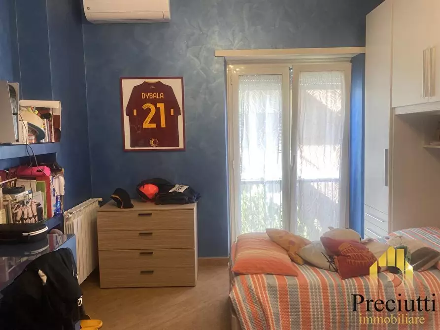 Immagine 2 di Appartamento in vendita  in VIA STEFANO BORGIA 74 a Roma