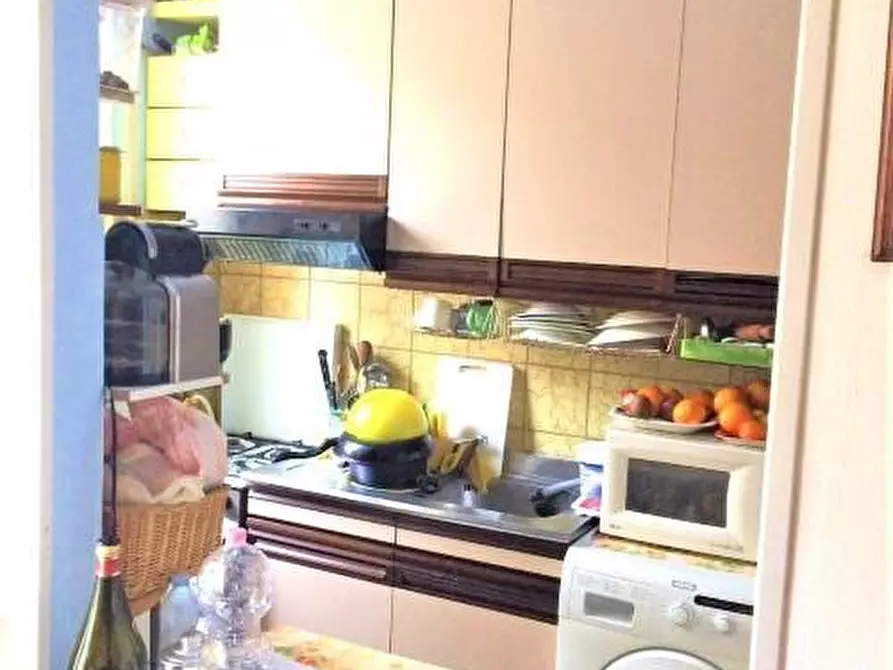 Immagine 3 di Appartamento in vendita  in VIA TORRE DEL MENEGOTTO 2 a Rapallo