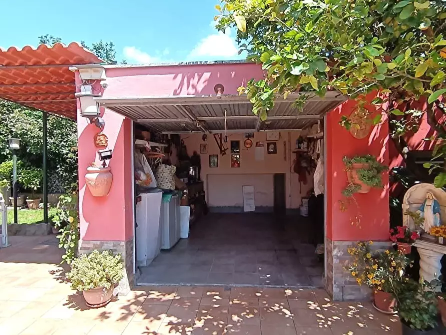 Immagine 5 di Casa semindipendente in vendita  in VIA APPIA NUOVA 1248 a Roma