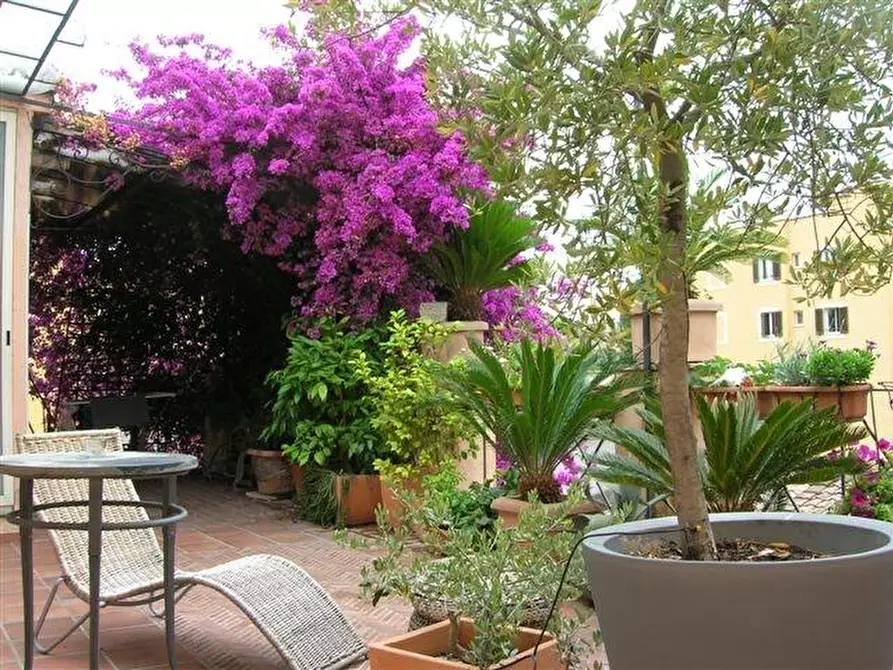 Immagine 6 di Attico in affitto  in Via di San Francesco di Sales  76 a Roma