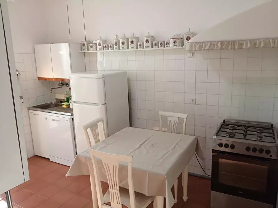 Immagine 6 di Stanza singola in affitto  in via Sette Fontane 17 a Trieste