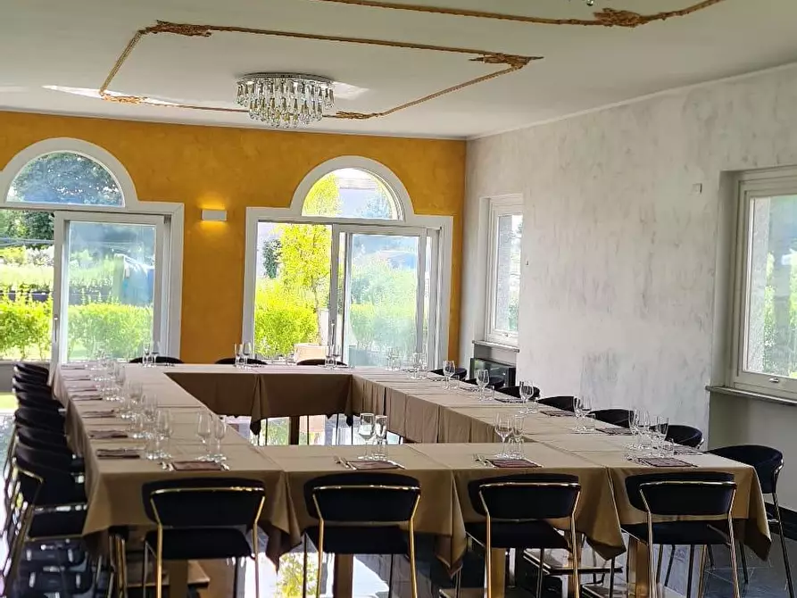 Immagine 8 di Attività commerciale in affitto  in Via Lambro 38 a Macherio