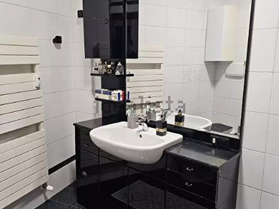 Immagine 11 di Appartamento in vendita  in San Francesco 84 a Milano