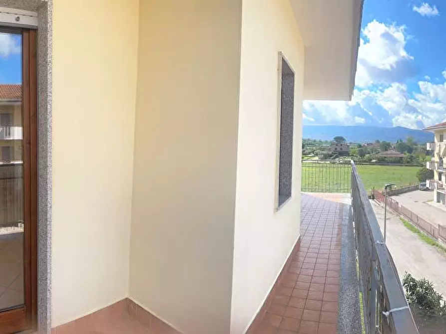 Immagine 8 di Appartamento in vendita  a Dugenta