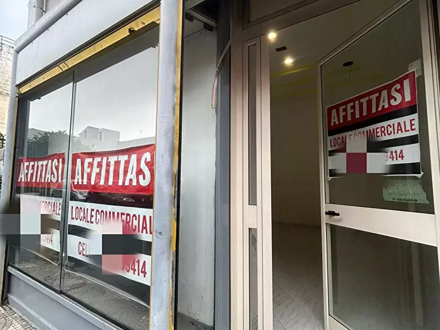 Immagine 6 di Locale commerciale in affitto  in Via Caduti Per la Patria 54 a Striano