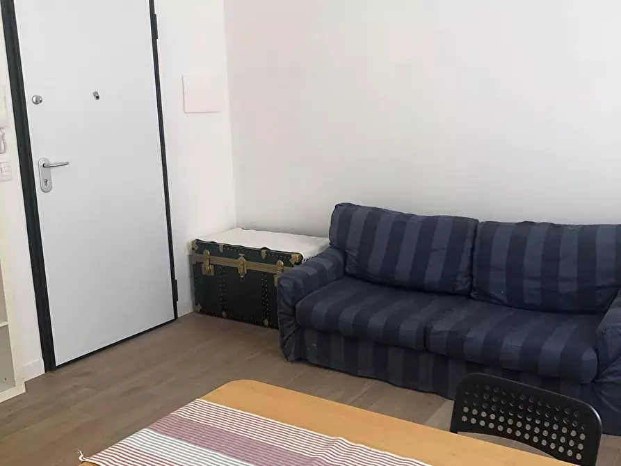 Immagine 4 di Abitazione tipica in affitto  a Roma