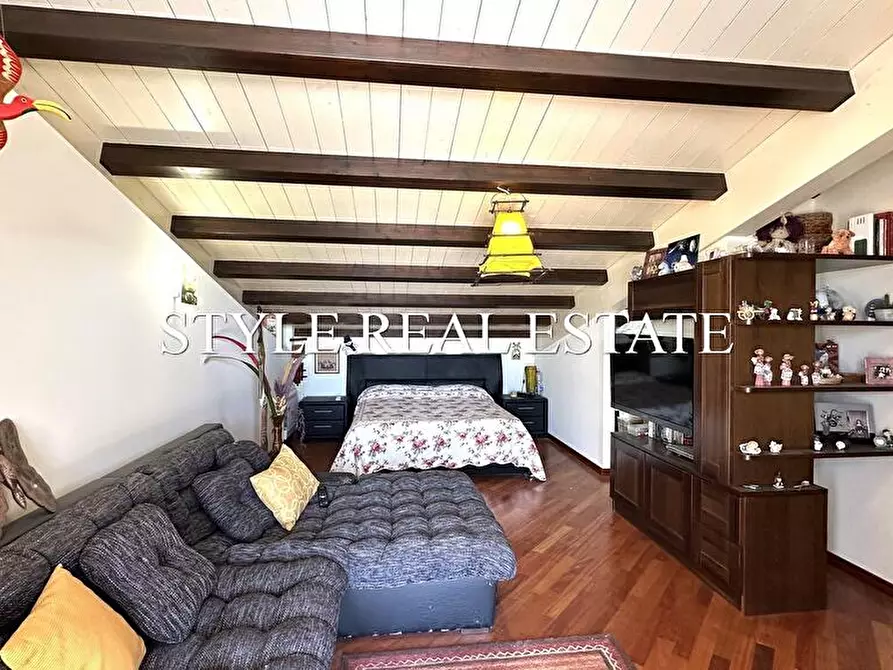 Immagine 18 di Villa in vendita  in via nino consiglio - a Siracusa