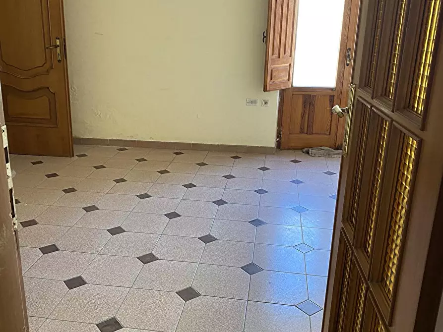 Immagine 7 di Ufficio in affitto  in Piazza Martiri della libertà  3 a Gela