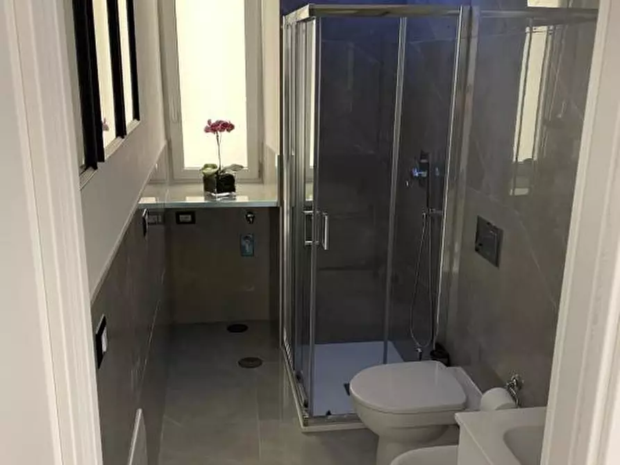 Immagine 5 di Casa vacanze in affitto  in via luigia san felice 5 a Napoli