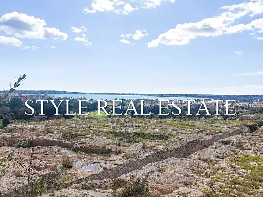 Immagine 6 di Appartamento in affitto  in Viale Giulio Emanuele Rizzo 18 a Siracusa