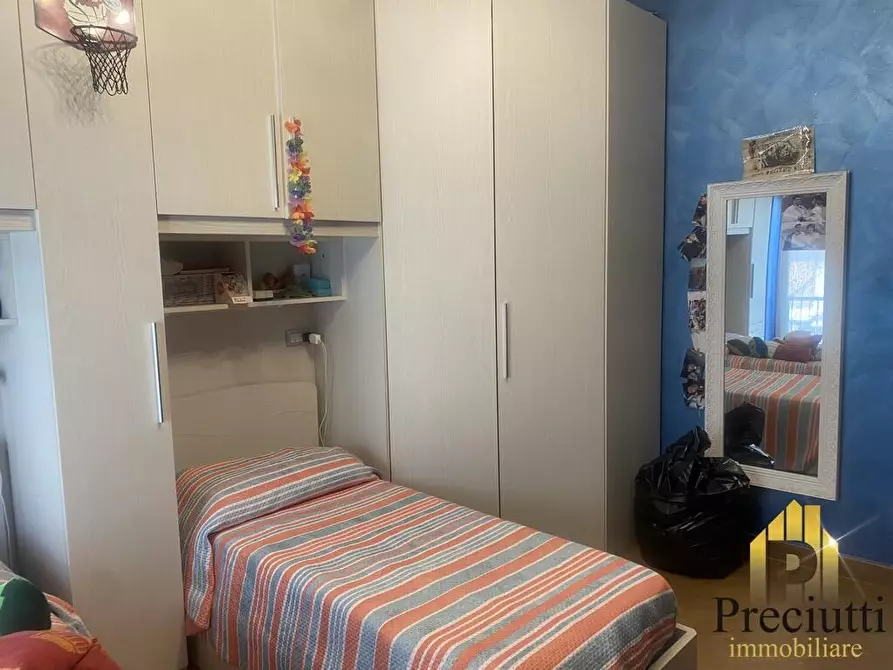 Immagine 4 di Appartamento in vendita  in VIA STEFANO BORGIA 74 a Roma