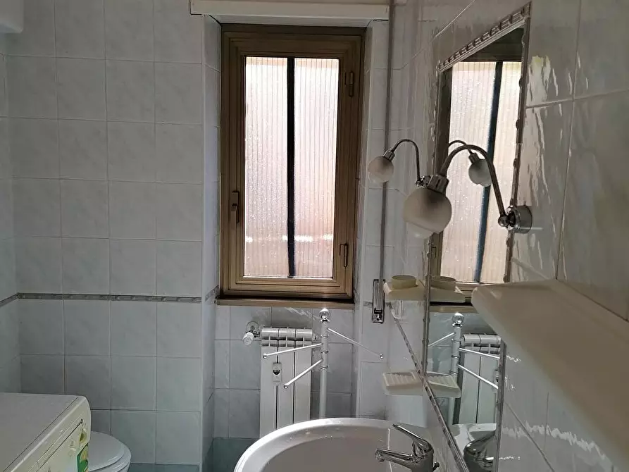 Immagine 5 di Appartamento in affitto  a Roma