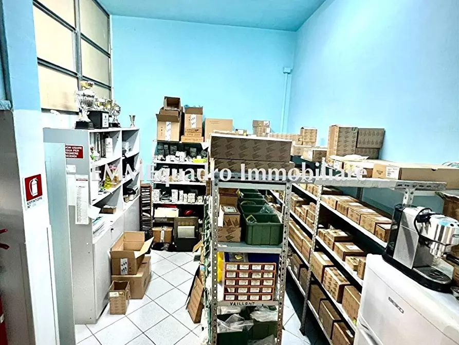 Immagine 5 di Locale commerciale in vendita  in via Giuseppe di Vittorio a Terracina