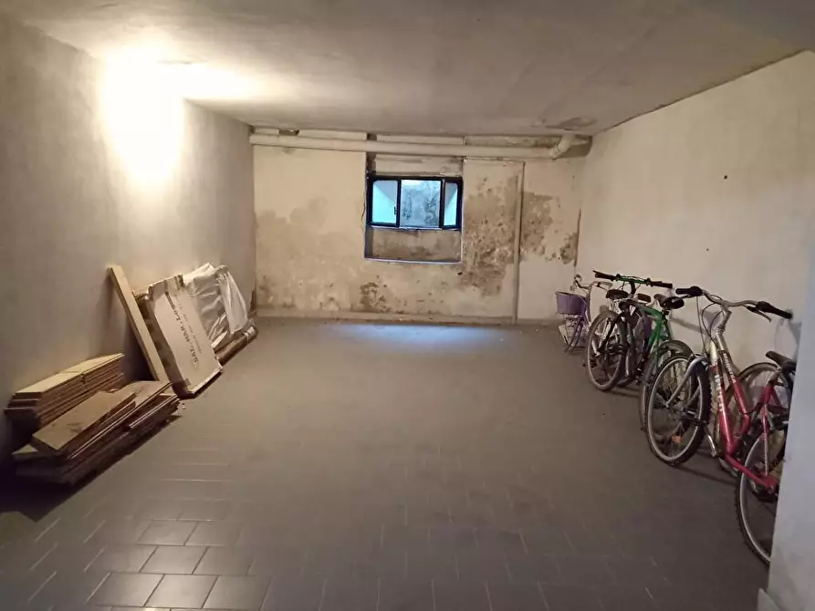 Immagine 1 di Garage in affitto  in Via Tenente Buonaiuto 1 a Sarno