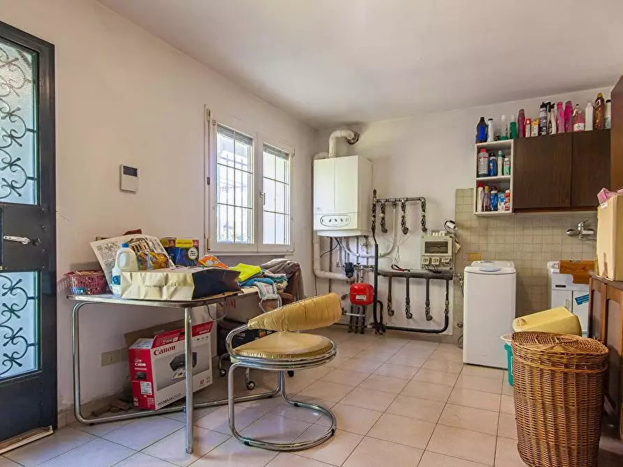 Immagine 5 di Villa in vendita  in Via Ugo Foscolo 9 a Vicenza