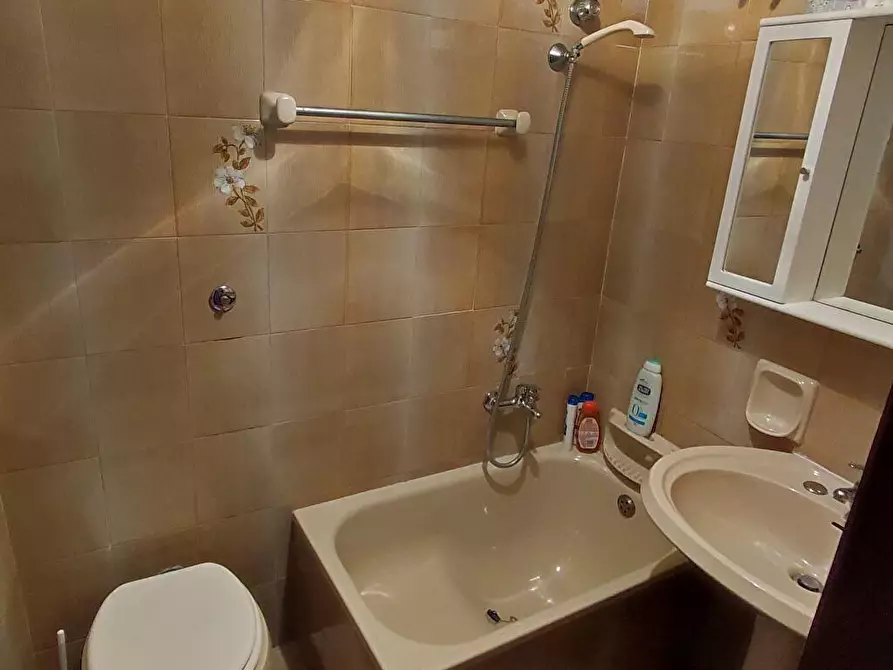 Immagine 2 di Trilocale in affitto  a Caccamo