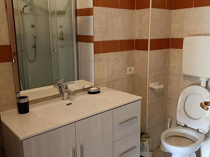 Immagine 11 di Abitazione tipica in affitto  in VIA BRIZZI 20 a Pescantina