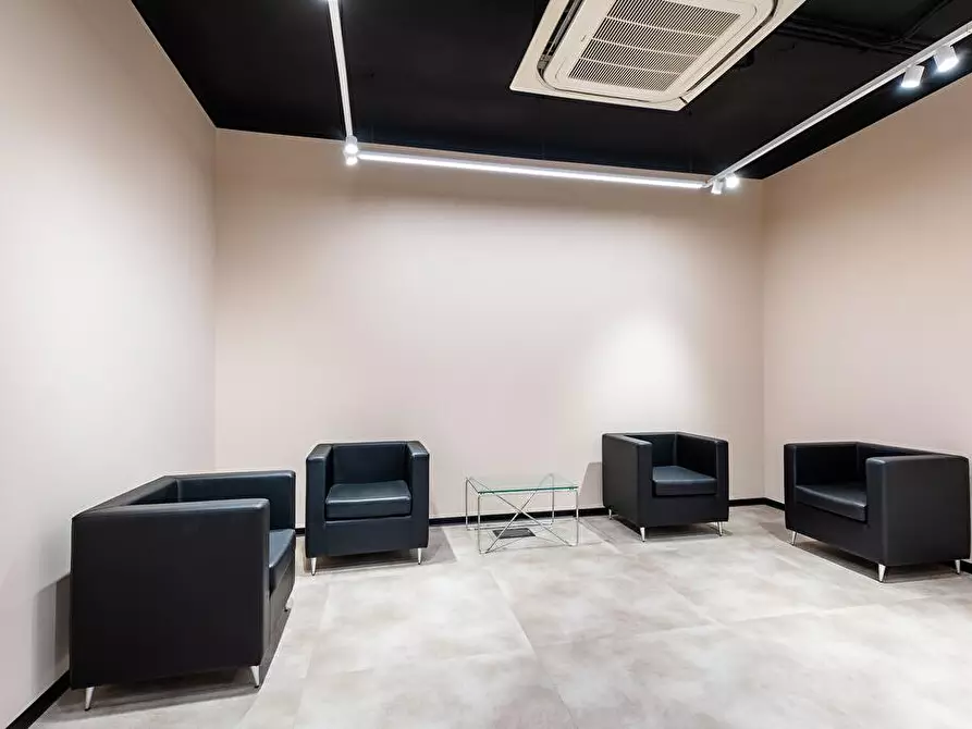 Immagine 8 di Sala convegni in affitto  in Via Fernando Colombo 36 a Roma