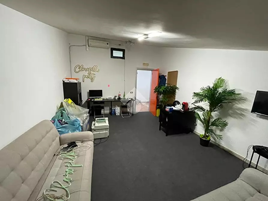 Immagine 5 di Ufficio in affitto  in via rispoli 85 a Castellammare Di Stabia