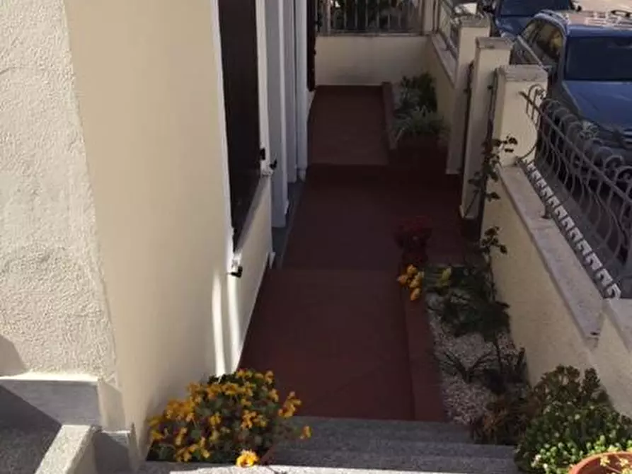 Immagine 5 di Villa in vendita  a Olbia