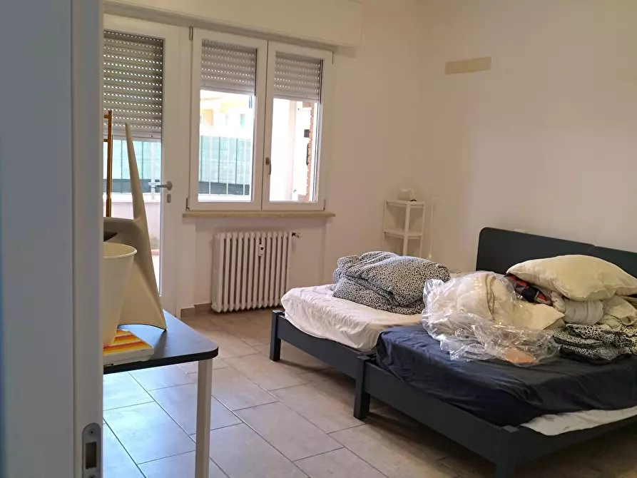 Immagine 3 di Camera in affitto  a Ancona