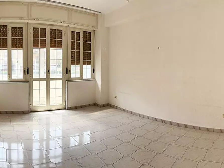 Immagine 21 di Appartamento in vendita  in Via Lucio Calpurnio  4 a Pozzuoli