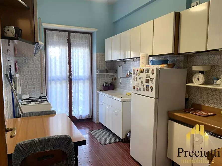 Immagine 14 di Appartamento in vendita  in VIA RAFFAELE FABRETTI 19 a Roma