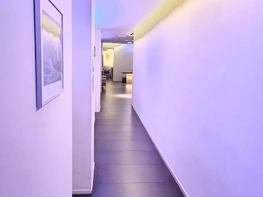 Immagine 15 di Ufficio in affitto  in CORSO SEMPIONE  43 a Milano