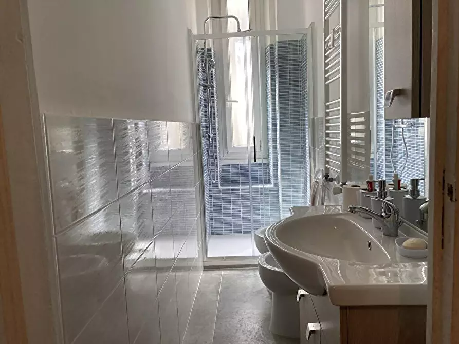 Immagine 5 di Appartamento in affitto  in VIA SAN BARTOLOMEO DEL FOSSATO a Genova