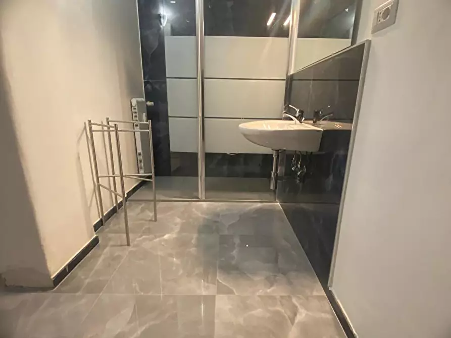 Immagine 9 di Camera in affitto  in Circonvallazione Nomentana 214 a Roma