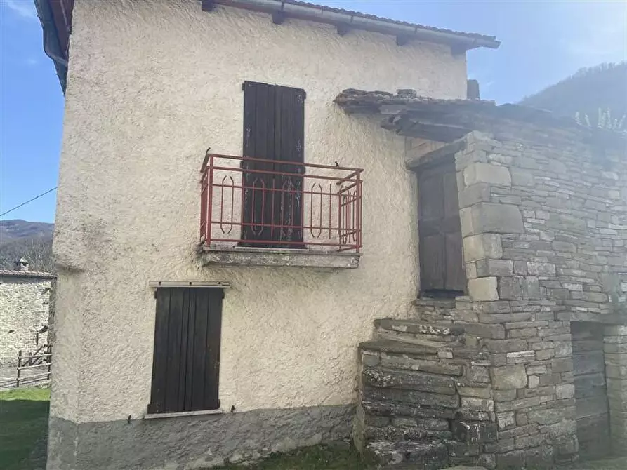 Immagine 2 di Rustico / casale in vendita  in gravaco a Bardi